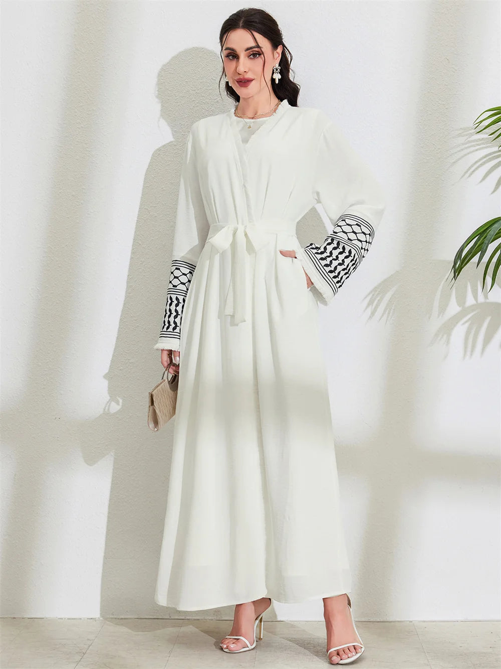 Black Open Front Abaya Muslim Long Sleeve Kimono Abayas Maxi Dress Women's Clothing Tassel Embroidery Out Kaftans Women Jilbabs