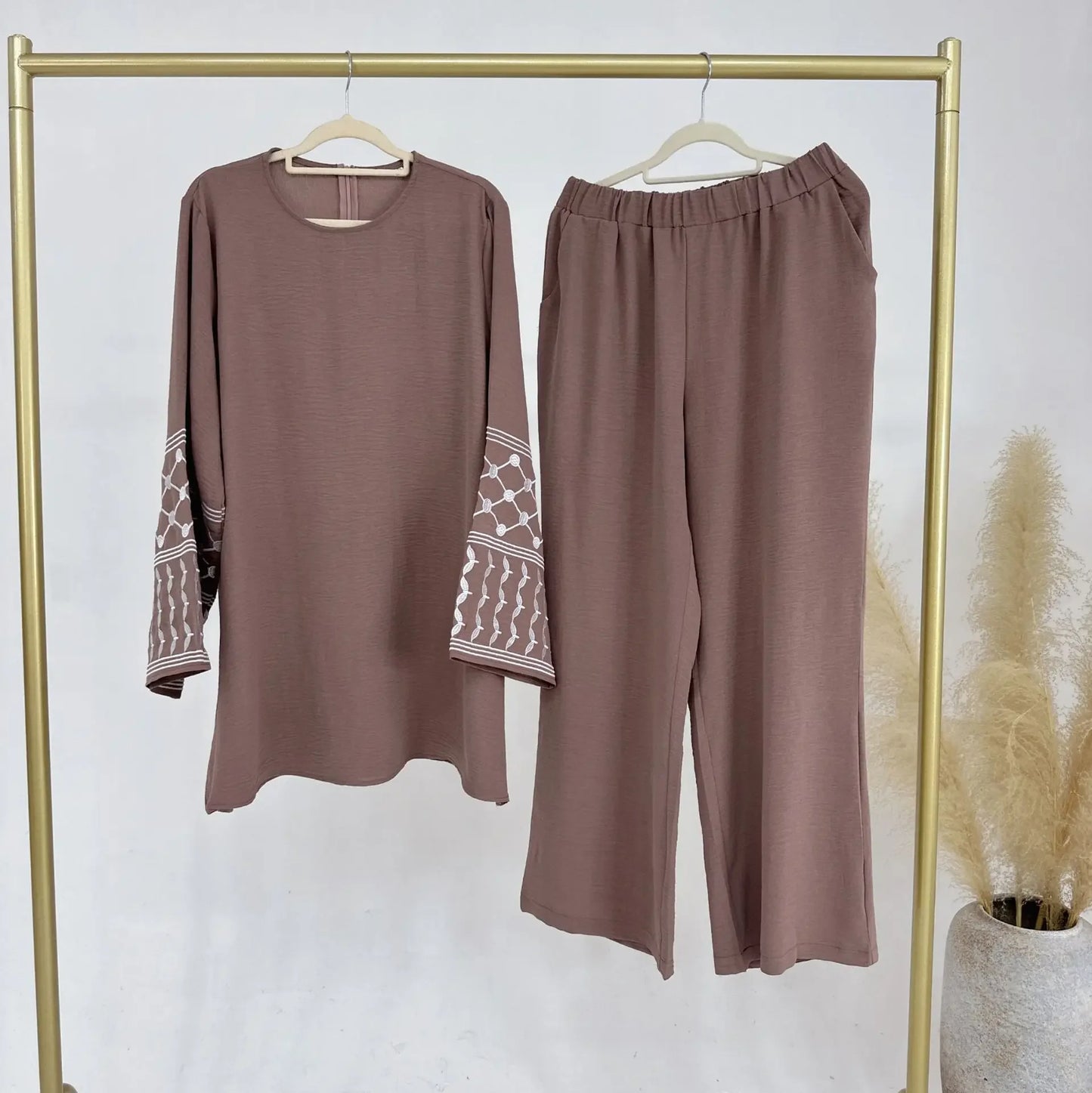 2Piece Abaya Sets Turkey Clothing Dubai Islamic Casual Wear Tracksuit Arabic Fashion Outfits Muslim Women Embroidery Tops Pants