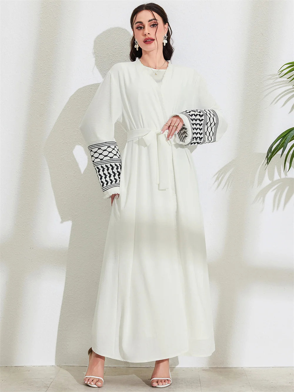 Black Open Front Abaya Muslim Long Sleeve Kimono Abayas Maxi Dress Women's Clothing Tassel Embroidery Out Kaftans Women Jilbabs